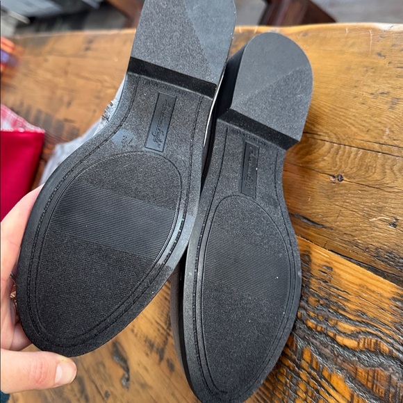 WOMENS HIGH BOOTS 7.5 NEW - Picture 3 of 8